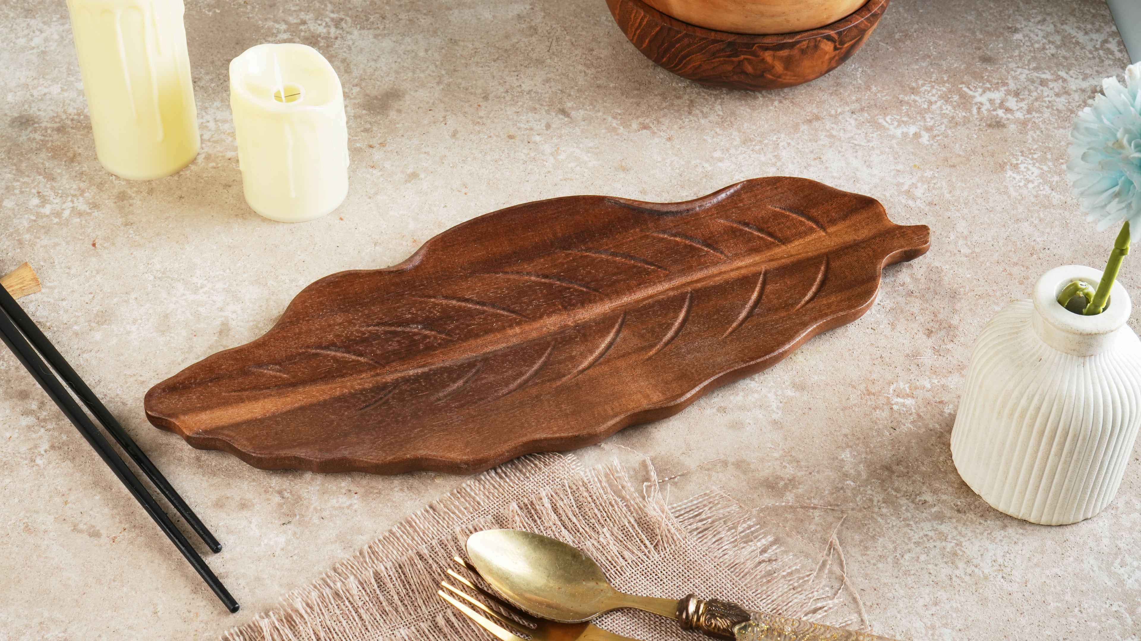 Wooden Serving Tray - Decorative Charcuterie Board with Leaf Design, Premium Acacia Wood